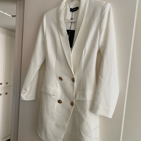 White blazer dress - Picture 2 of 3